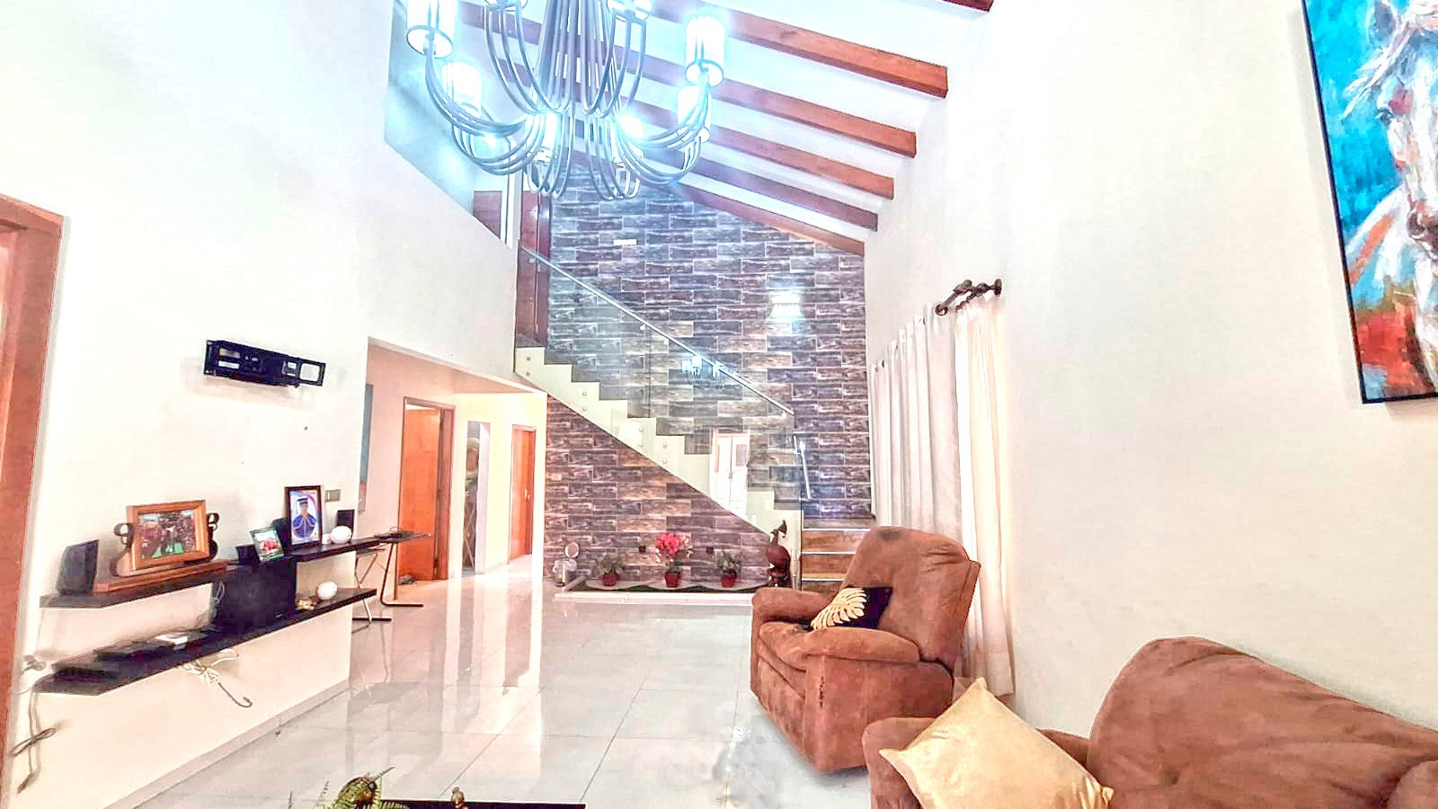 Casa <b>ZONA SUR SANTOS DUMONT - ENTRE 4to. Y 5to. ANILLO CASA EN VENTA</b> Foto 3