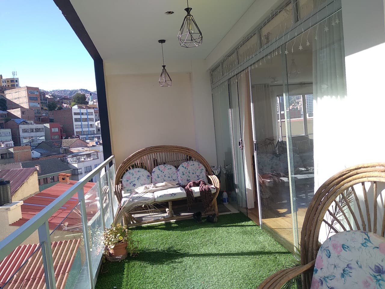 Departamento en Miraflores en La Paz 3 dormitorios 2 baños  Foto 8