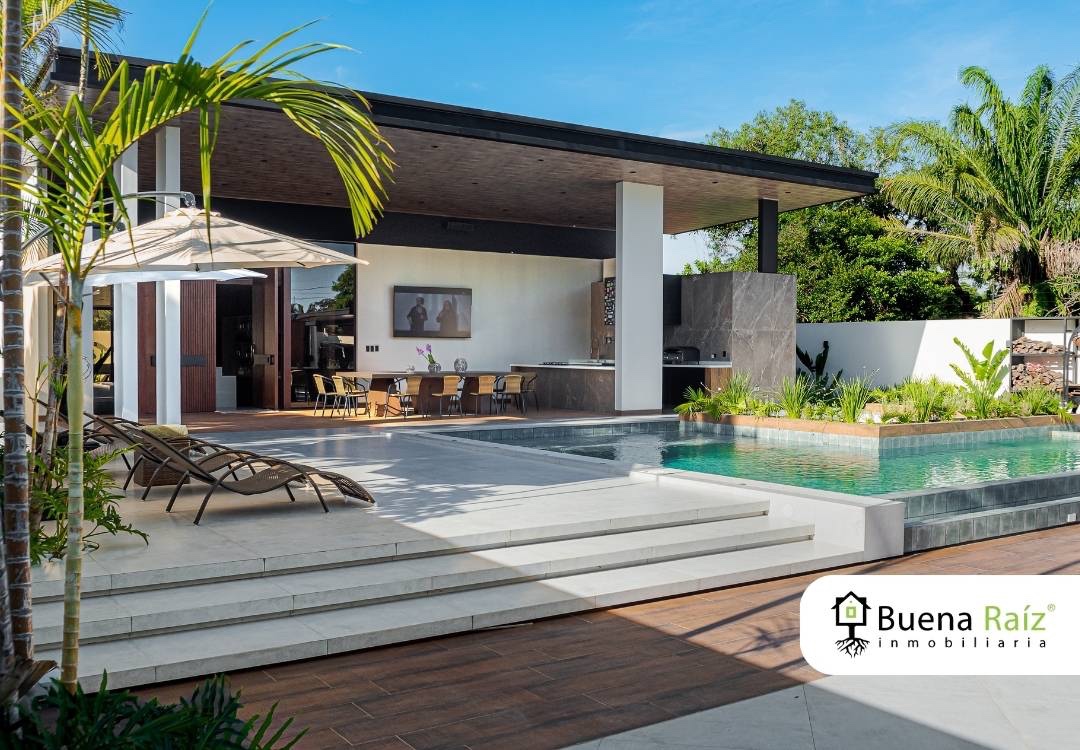 Casa Urubó zona Los Batos (Frente a Salón Emperador) Foto 5