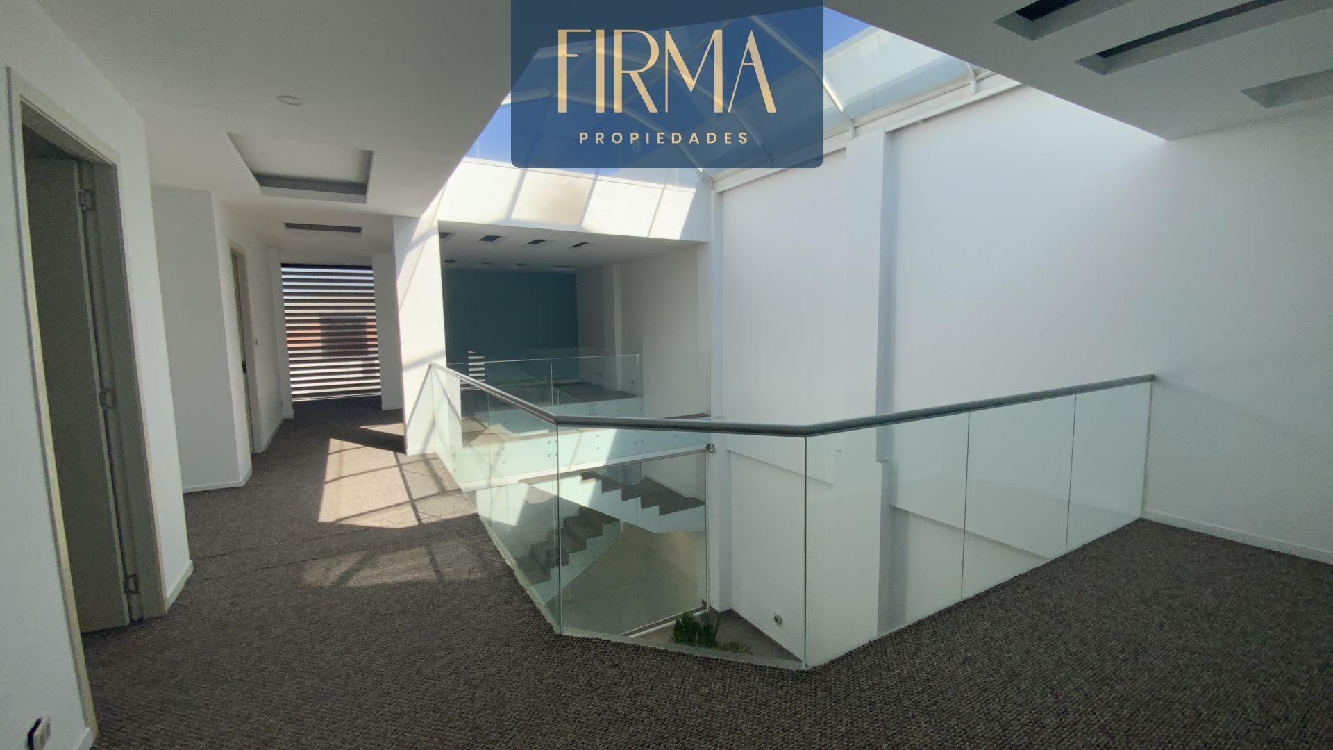 Casa en Achumani en La Paz 3 dormitorios 4 baños 3 parqueos Foto 16