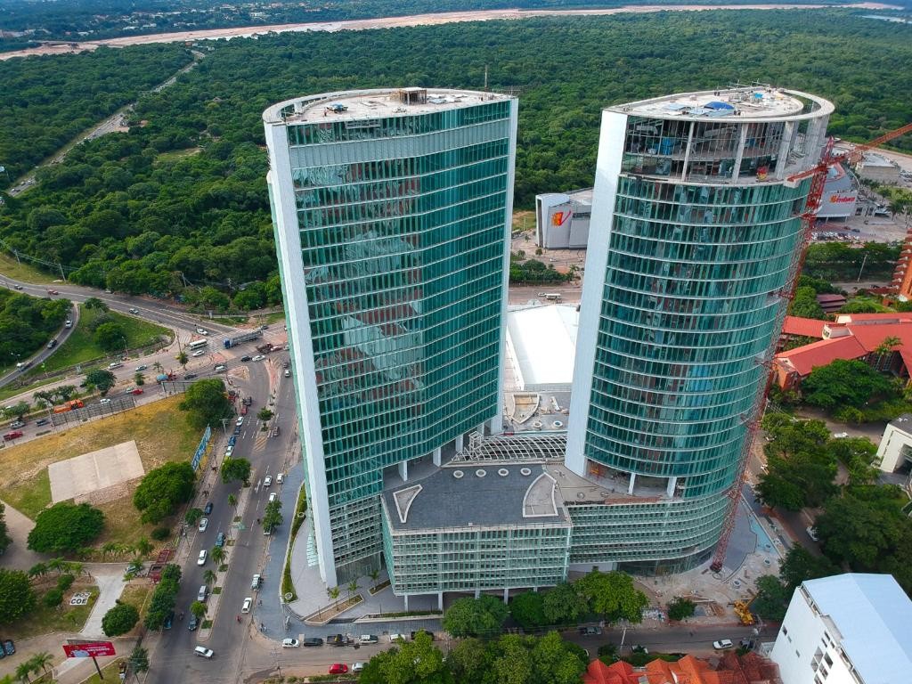 Oficina PLAZA EMPRESARIAL MANZANA 40 OFICINA EN ALQUILER Foto 1