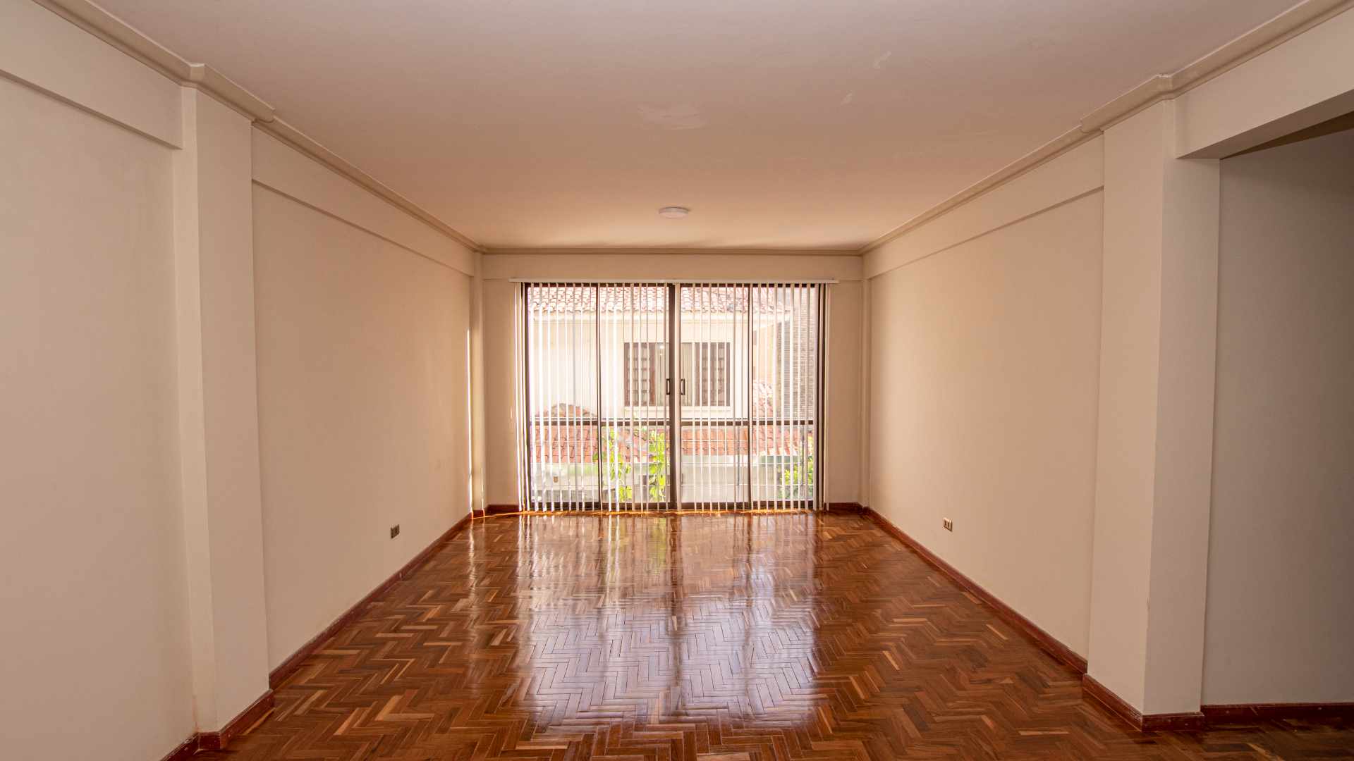 Departamento en VentaCalle los Laureles 3 dormitorios 2 baños 1 parqueos Foto 12