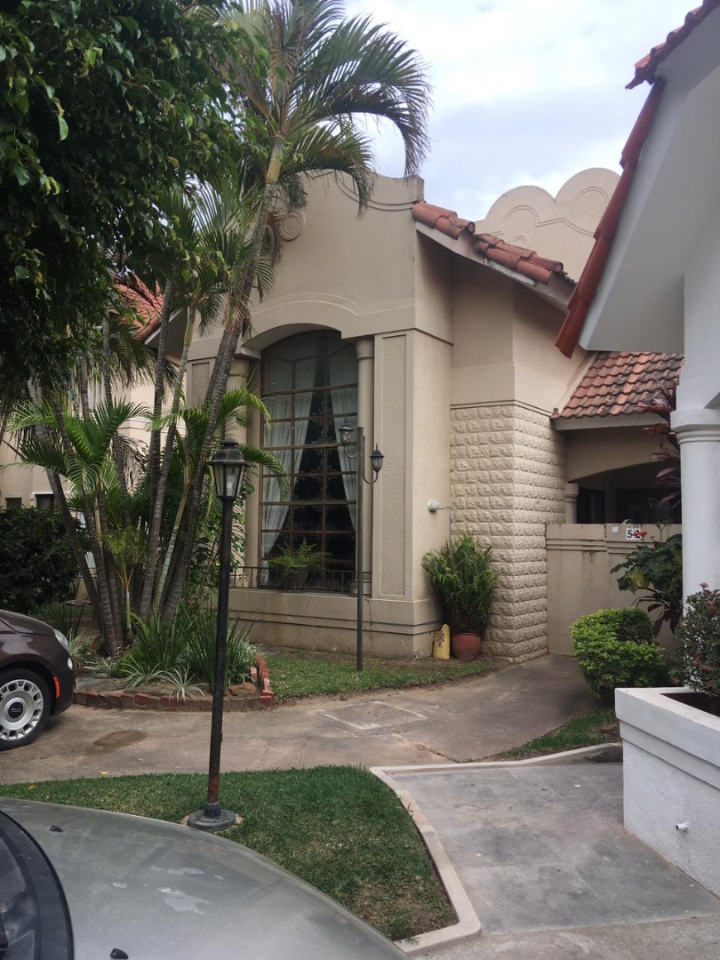 Casa Casa en Condominio - Doble Vía La Guardia (4to y 5to anillo) Foto 1