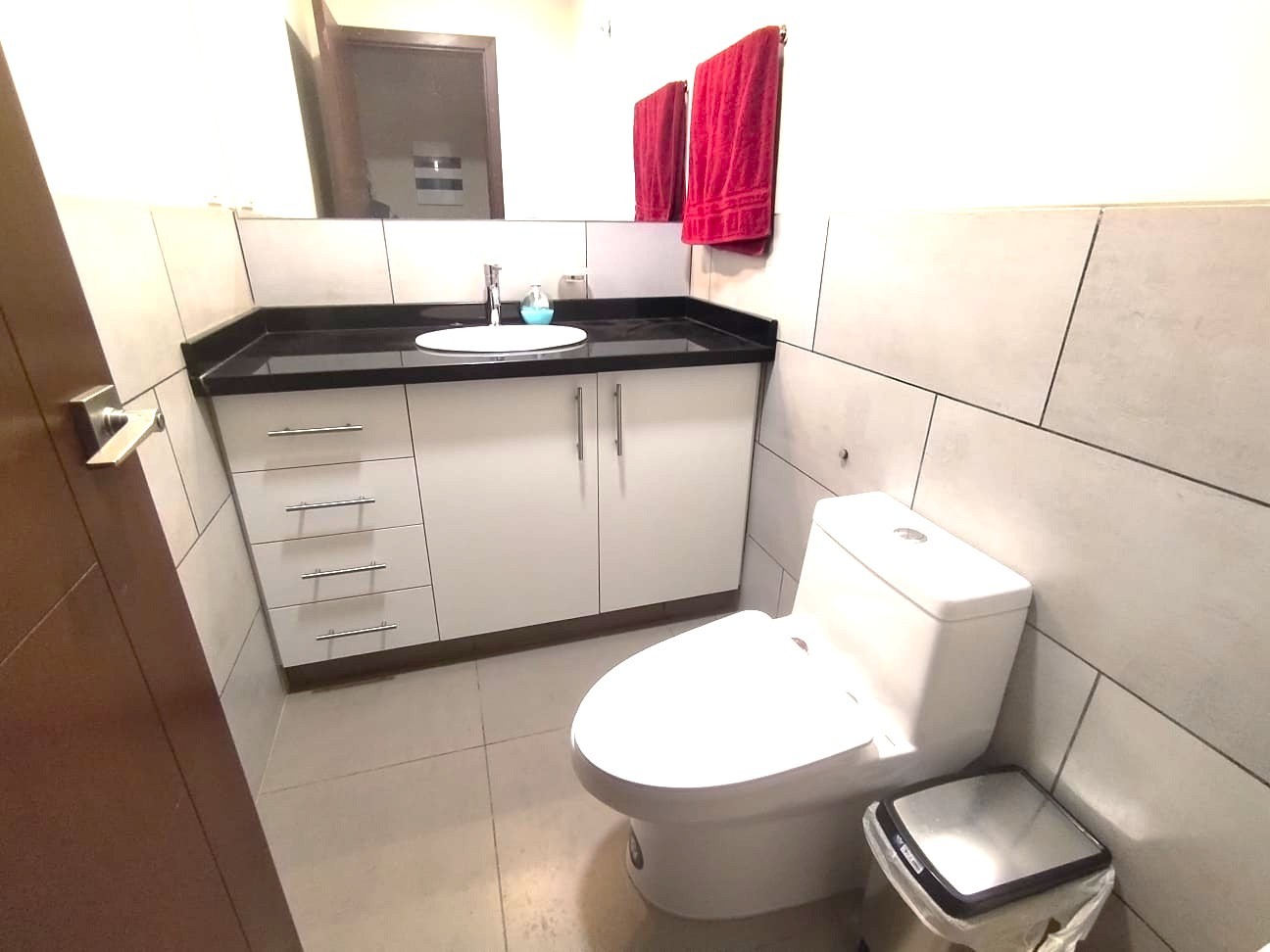 Departamento en AlquilerAVENIDA ARCE   -    LA PAZ  3 dormitorios 4 baños 1 parqueos Foto 8