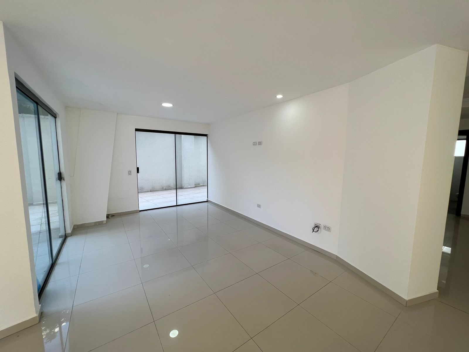 Departamento Zona central Calle tarija esquina Irla zona parque Urbano Foto 19