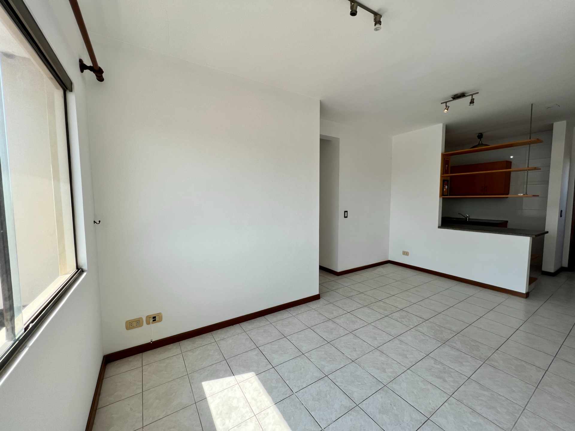 Departamento en VentaZONA AV ALEMANA ENTRE 2 Y 3 ANILLO Foto 16