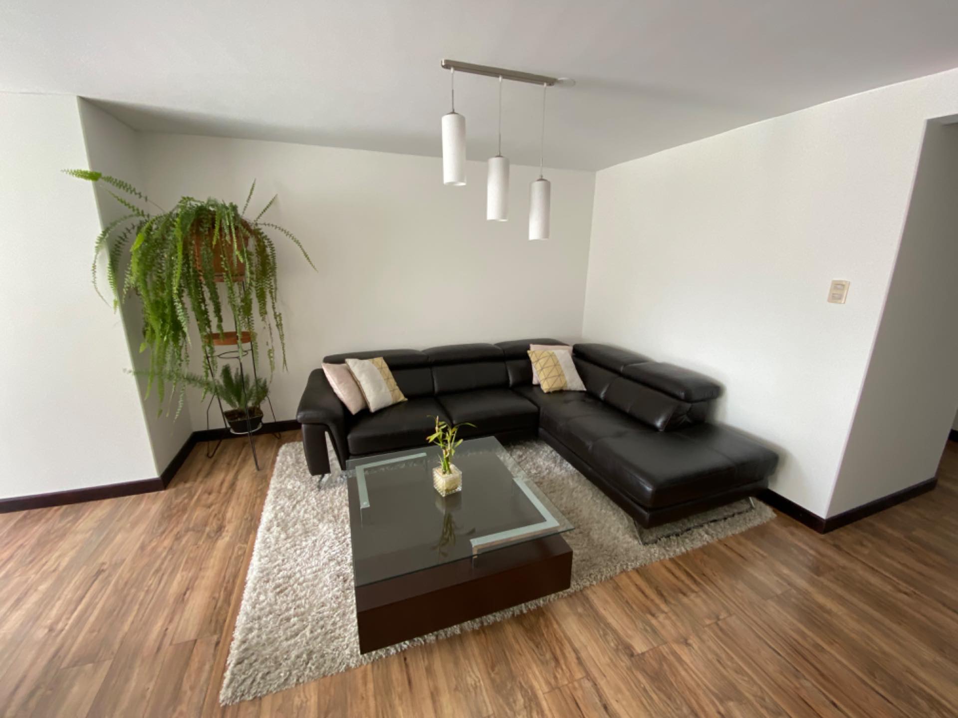 Departamento COTA COTA, 𝐄𝐗𝐂𝐄𝐋𝐄𝐍𝐓𝐄 𝐔𝐁𝐈𝐂𝐀𝐂𝐈𝐎́𝐍 - Calle 26 Foto 2