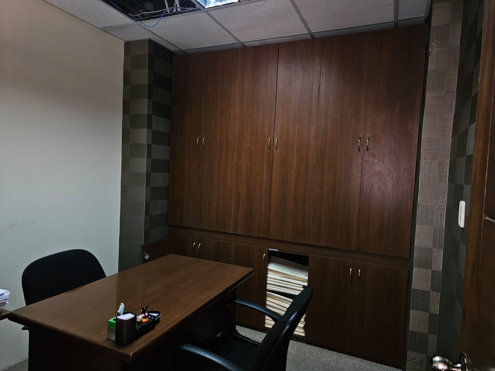 Oficina en VentaCalacoto, cerca de la calle 8  5 dormitorios 1 baños  Foto 9