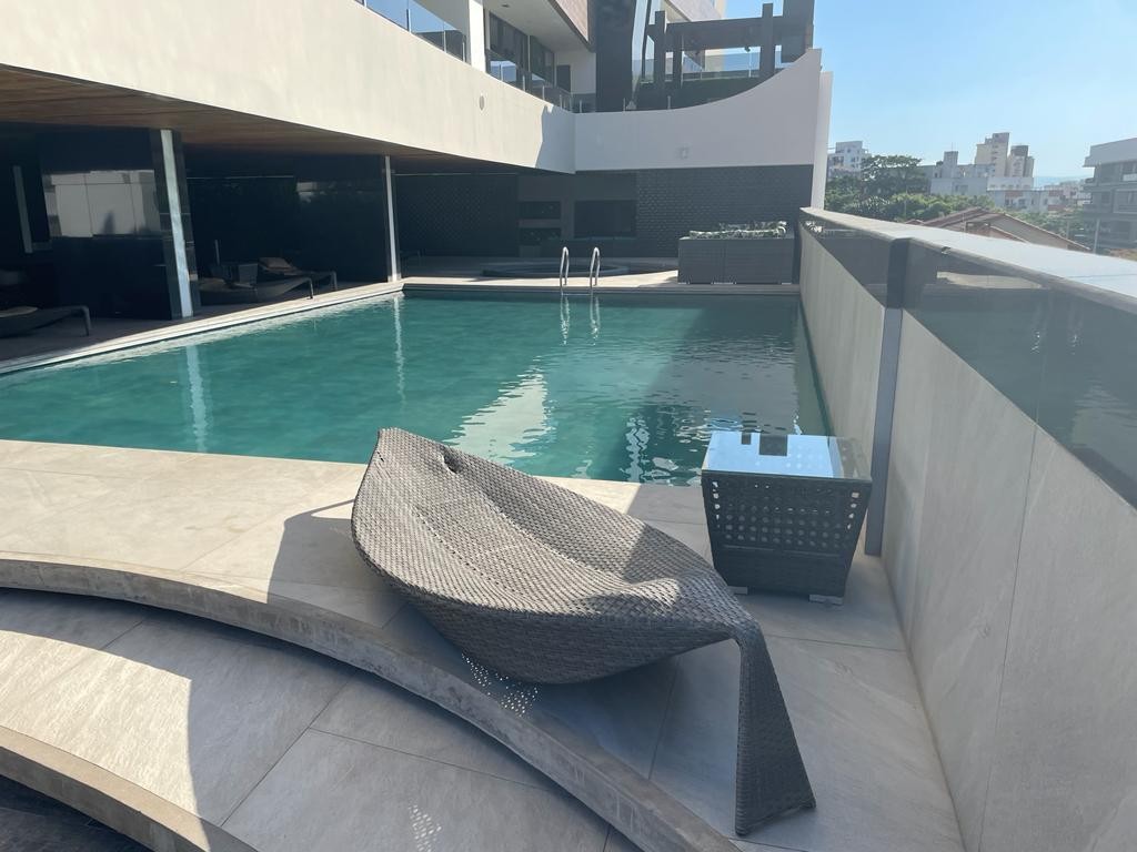 En Alquiler a $us 1,000 Foto 17