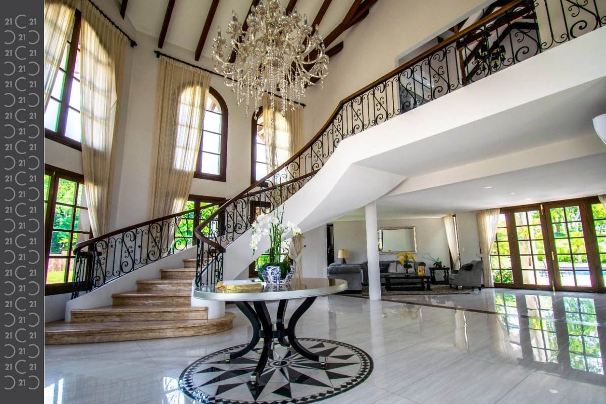 En Venta a $us 1,200,000 Foto 3