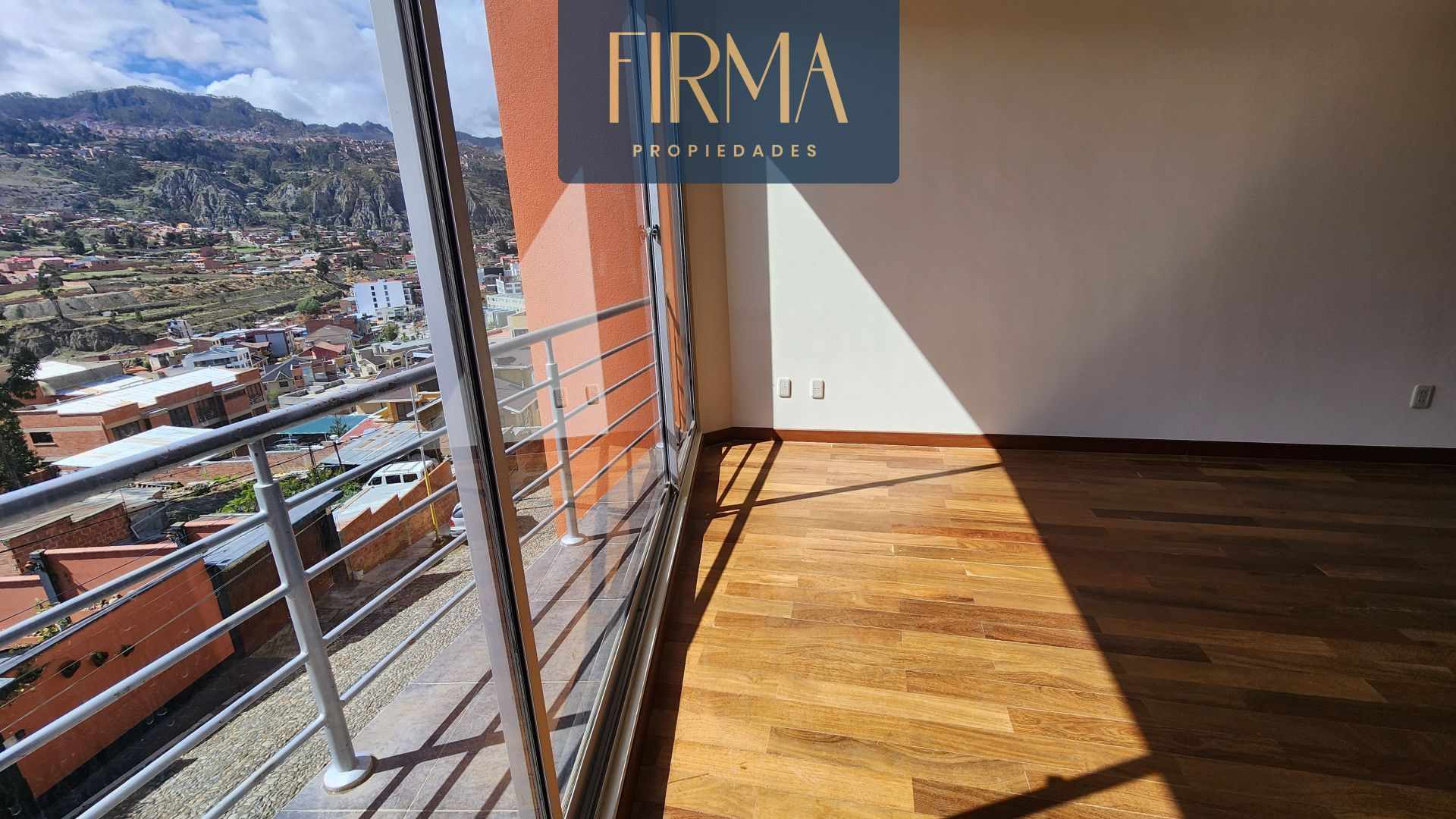 Departamento en Irpavi en La Paz 3 dormitorios 4 baños 1 parqueos Foto 4