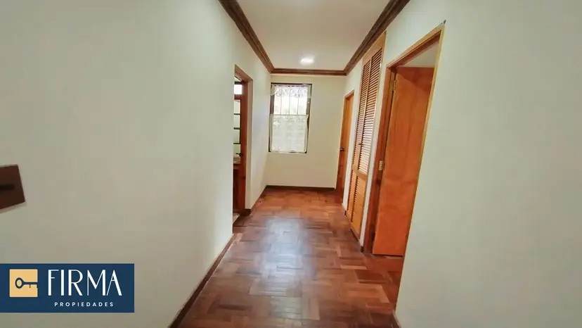 Departamento en AlquilerAvenida Jose Aguirre, zona Los Pinos ( Frente a Impuestos Nacionales ) Foto 7