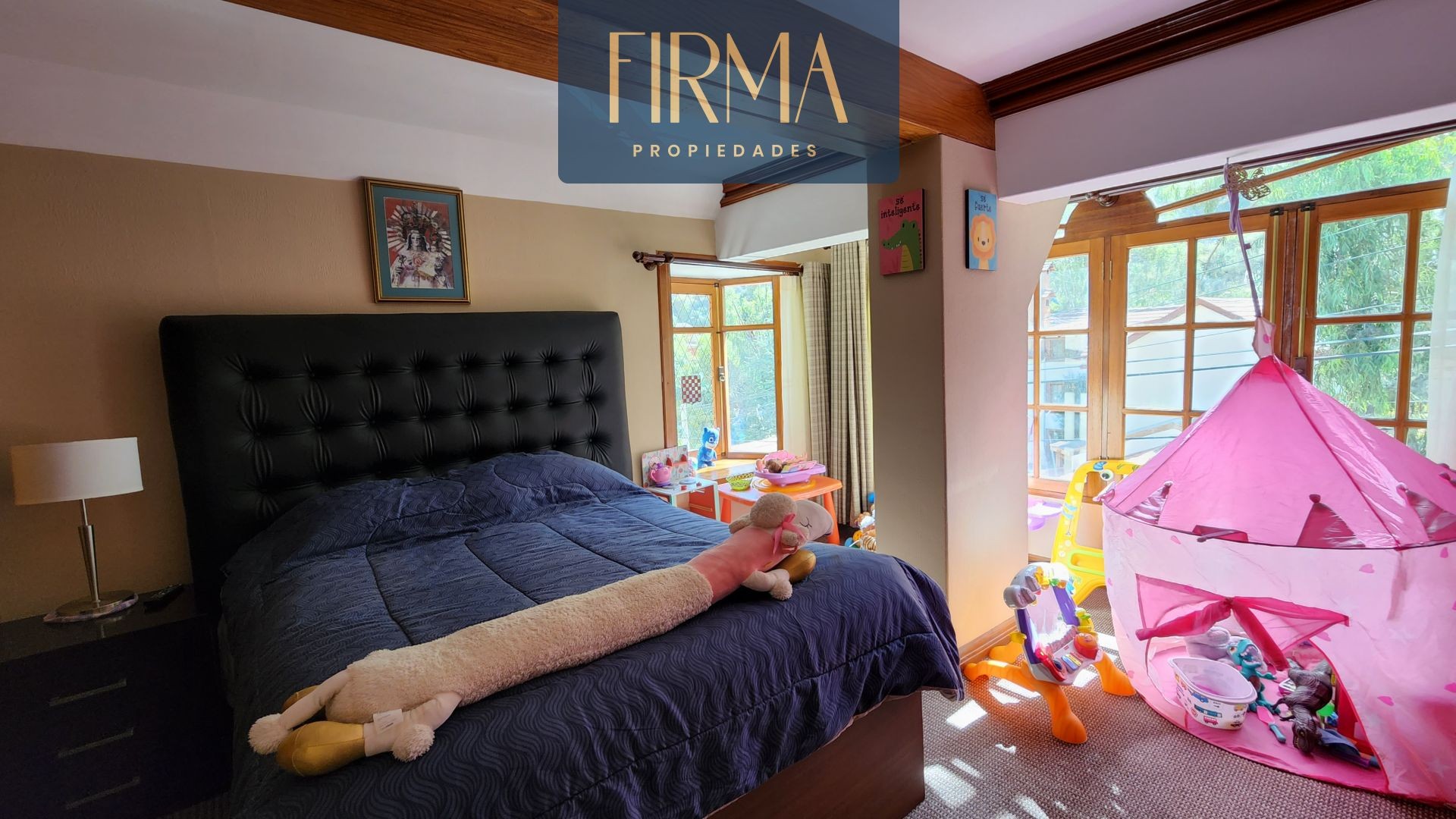 Casa en Achumani en La Paz 2 dormitorios 3 baños 1 parqueos Foto 3