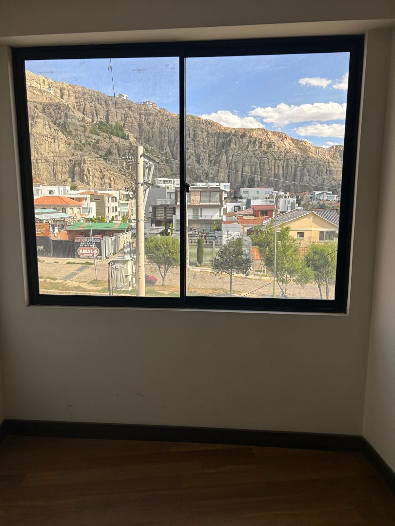 Casa en VentaLos Pinos Edificio Betel 3 dormitorios 2 baños 1 parqueos Foto 3
