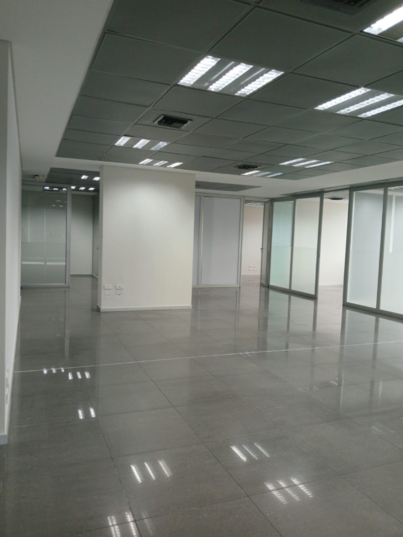 Oficina en AlquilerTorre Duo - Equipetrol 4 dormitorios 1 baños  Foto 9