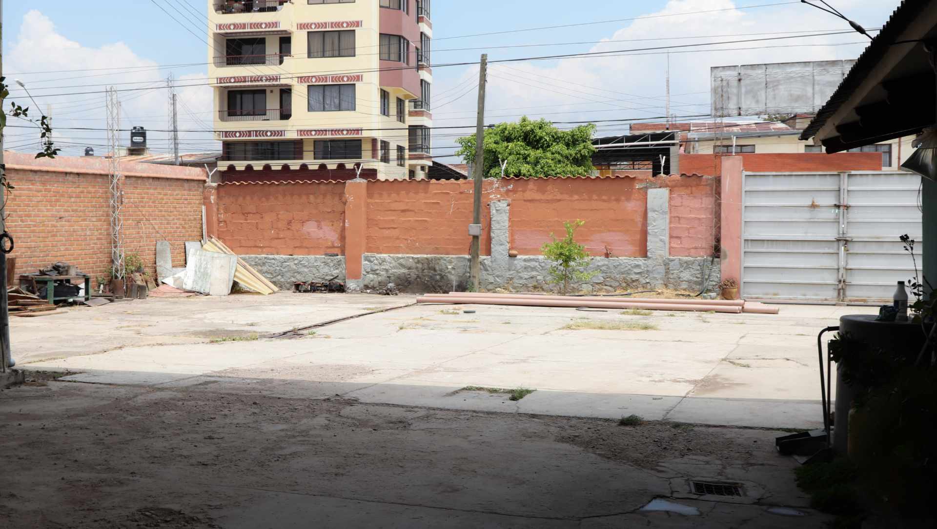 Terreno en VentaAv. Daniel Campos esq. Calle acre    Foto 2