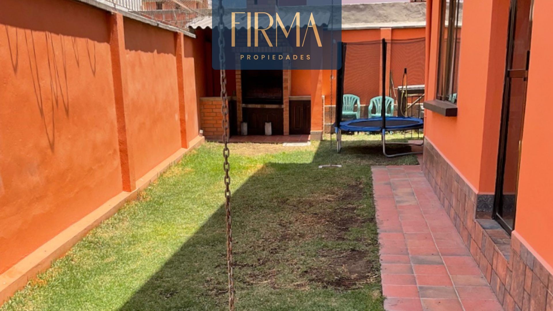 Casa en VentaCOMPRA TU CASA EN IRPAVI 4 dormitorios 4 baños 1 parqueos Foto 6