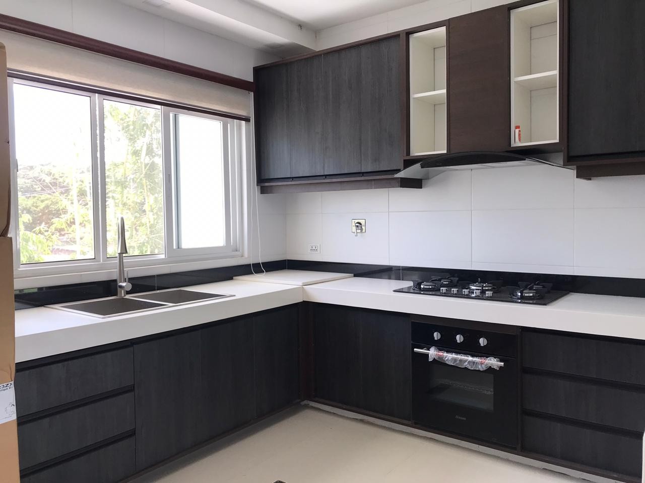 Casa en Urubó en Santa Cruz de la Sierra 3 dormitorios 5 baños 4 parqueos Foto 9