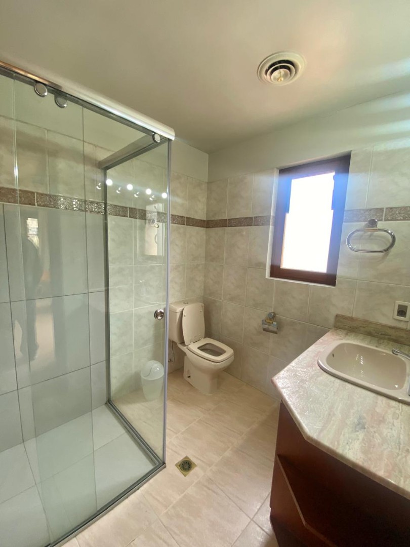 En Alquiler a $us 2,800 Foto 8