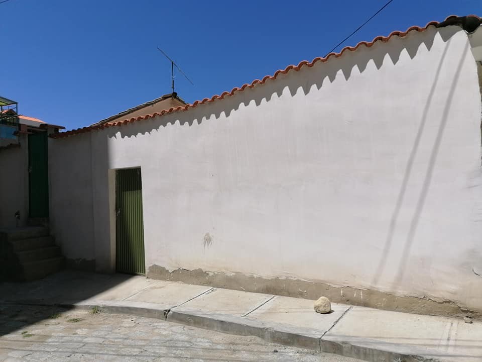 Casa en VentaCASA EN VENTA, MIRAFLORES(CV227) Ubicado próximo a la Calle Geronimo de Soria a una cuadra de la Avenida Tejada Sorzano. Foto 27