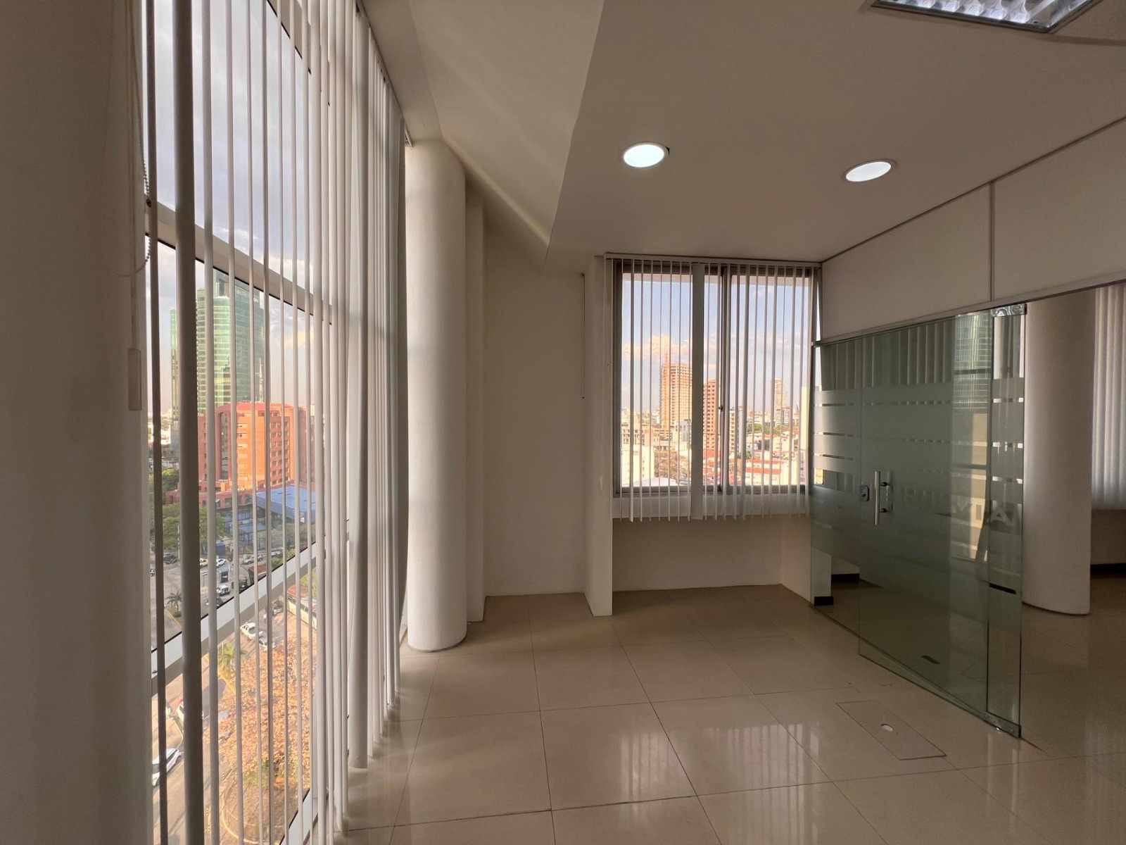 En Alquiler a $us 1,221 Foto 7