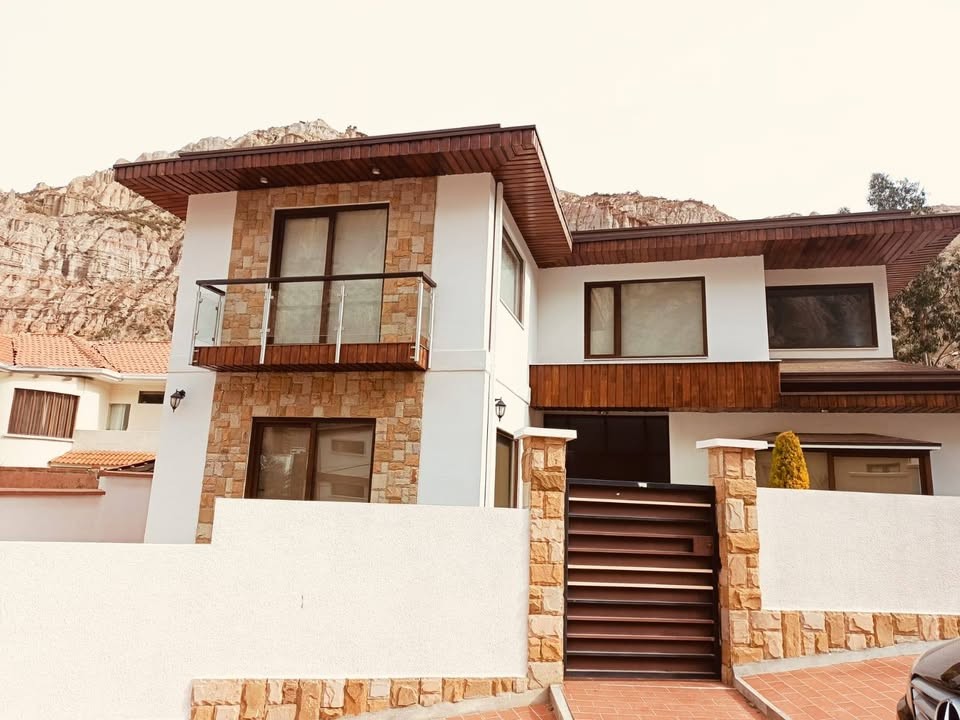 Casa en AlquilerAranjuez, Sequoia   3 dormitorios 5 baños 5 parqueos Foto 1
