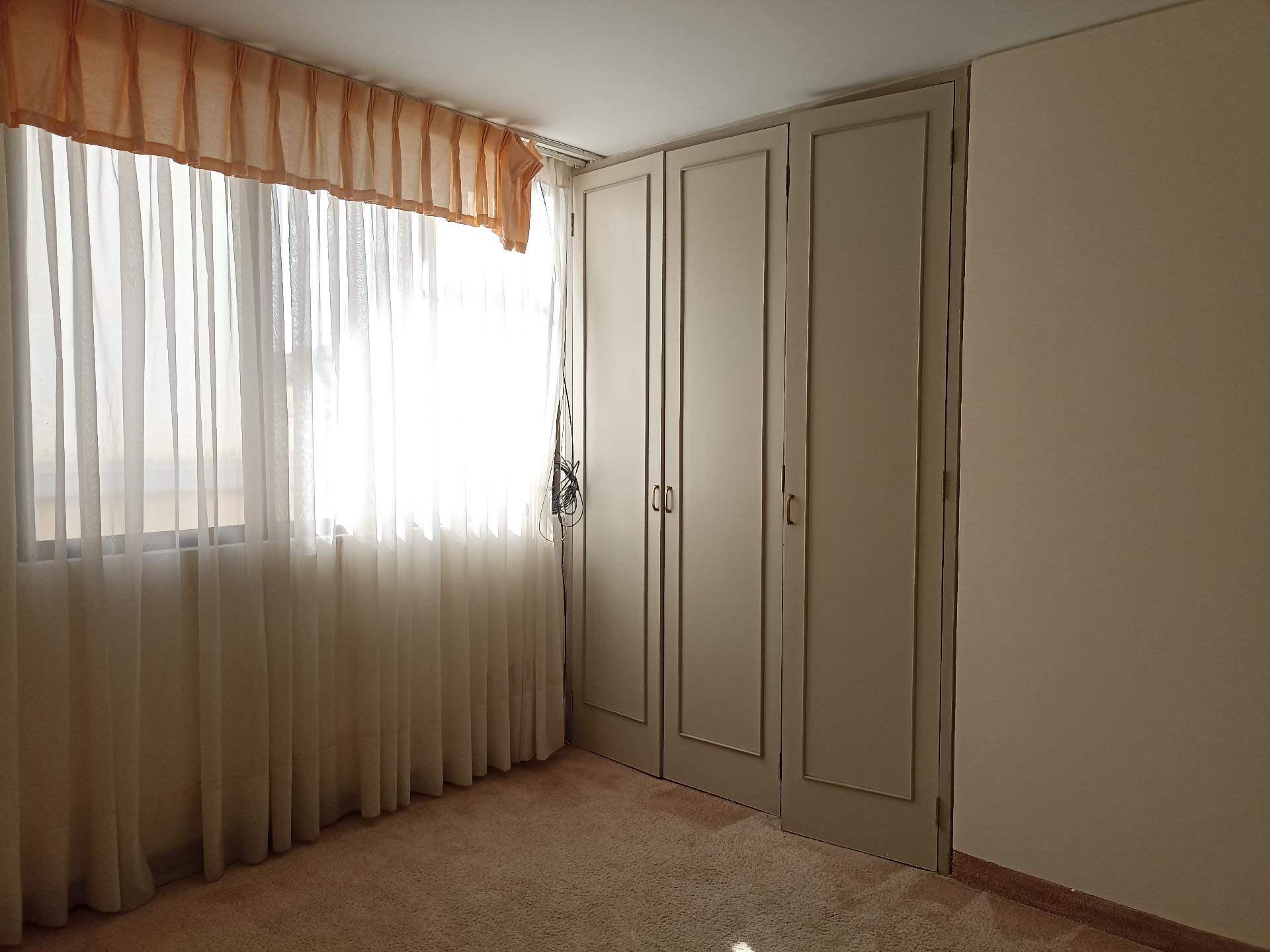 Departamento en Calacoto en La Paz 3 dormitorios 2 baños 1 parqueos Foto 5