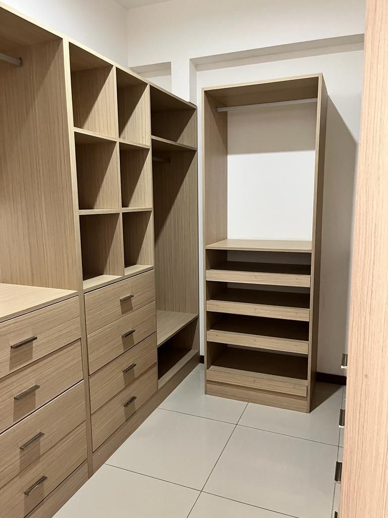 Departamento en Entre 2do y 3er anillo Oeste en Santa Cruz de la Sierra 1 dormitorios 1 baños 1 parqueos Foto 3