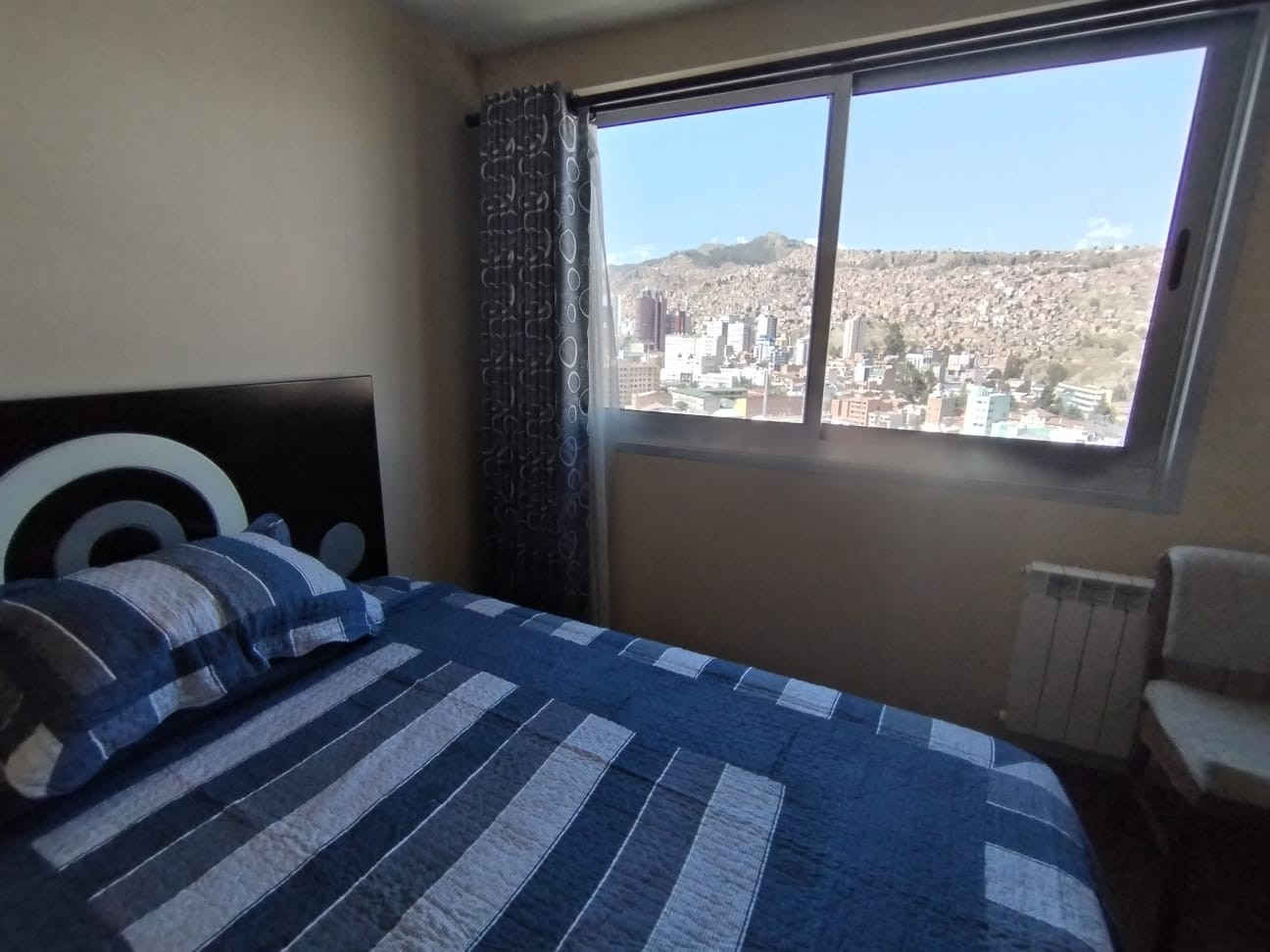 Departamento en San Jorge en La Paz 3 dormitorios 3 baños  Foto 21