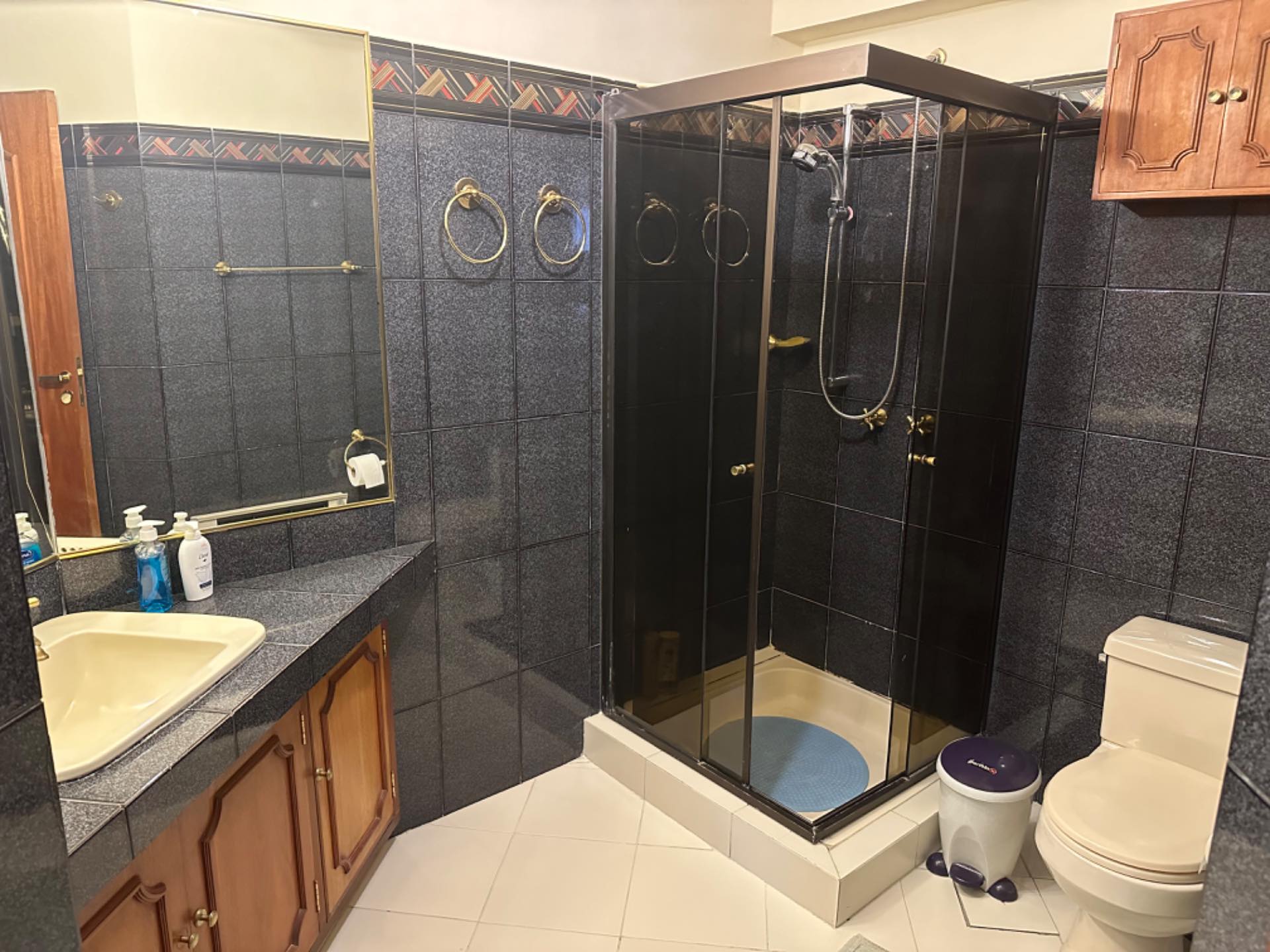 Departamento Venta en dólares. Oportunidad única
Calle 23 calacoto esquina Gabino Villanueva. Foto 3