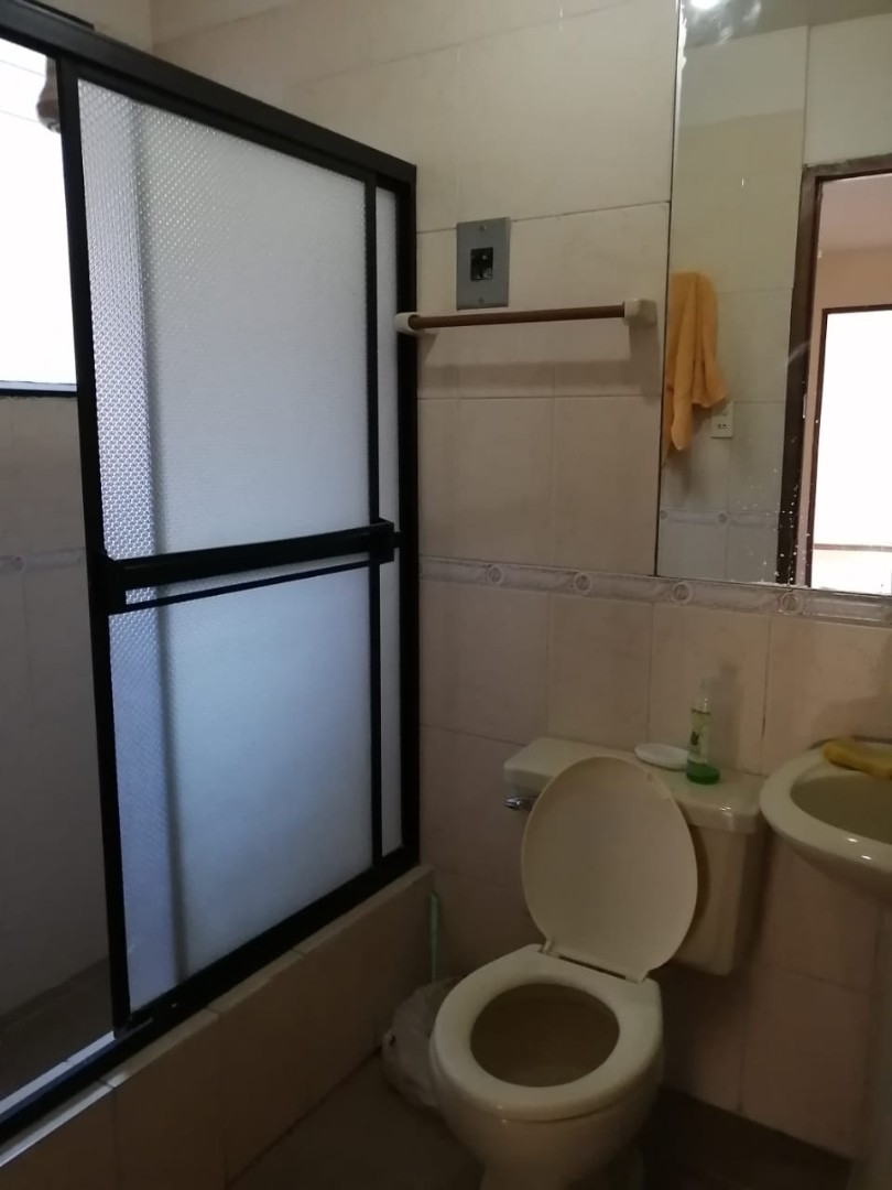 Departamento en San Pedro en La Paz 3 dormitorios 2 baños  Foto 2