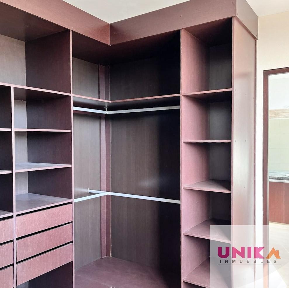 En Alquiler a $us 1,200 Foto 8