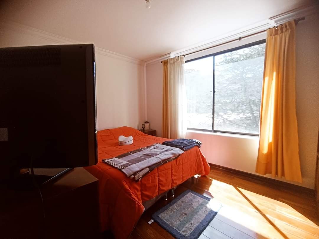 Departamento en AnticréticoObrajes calle 3 Foto 13