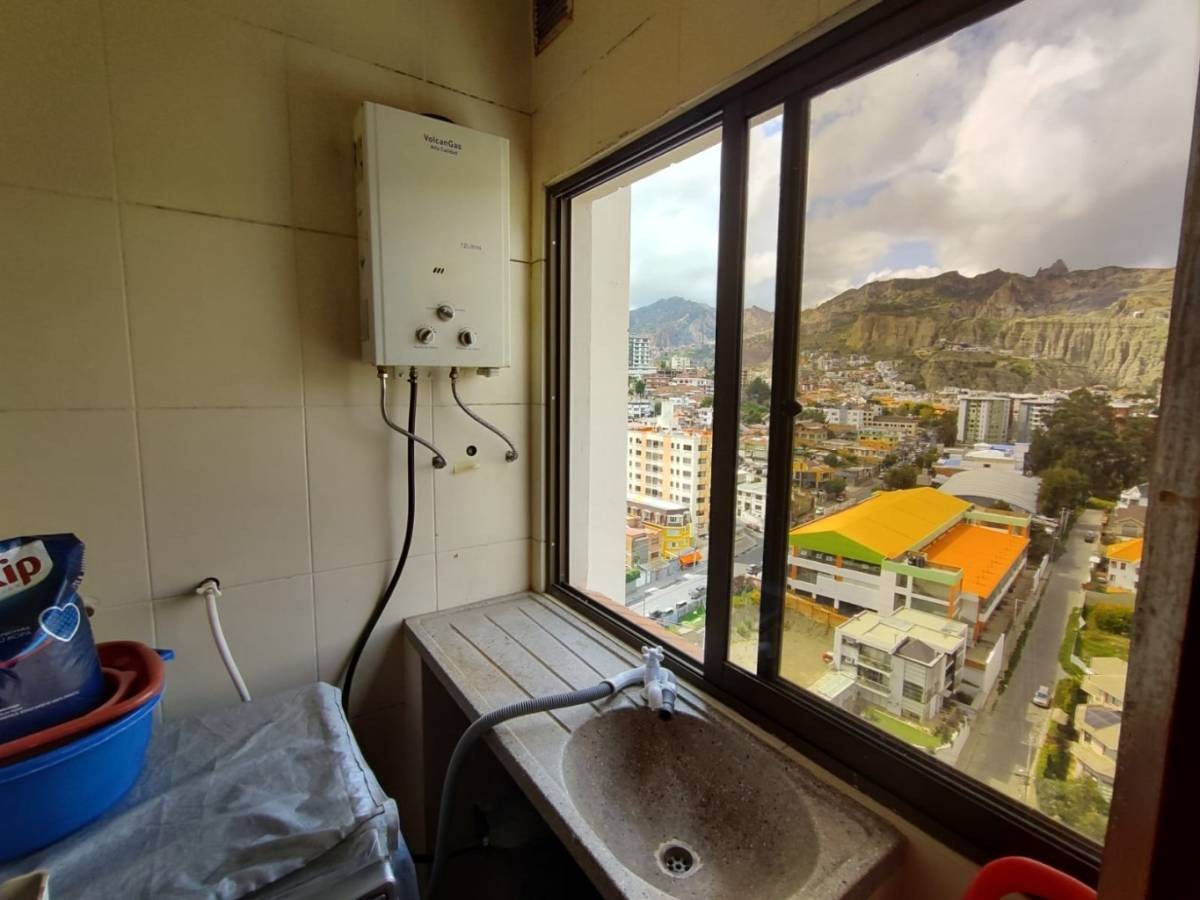 Departamento en AnticréticoCALLE 25 CALACOTO AV. MUÑOZ REYES Foto 7