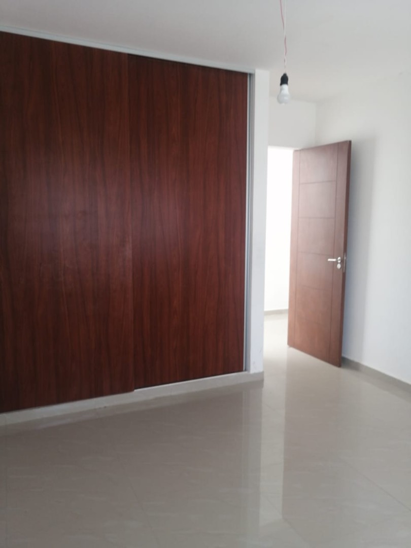 Casa en Doble vía La Guardia en Santa Cruz de la Sierra 3 dormitorios 3 baños 2 parqueos Foto 6