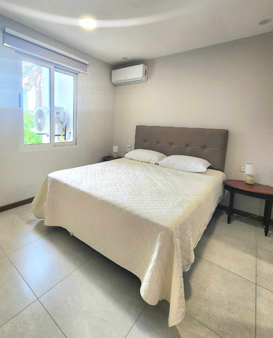 Departamento en Equipetrol en Santa Cruz de la Sierra 1 dormitorios 2 baños  Foto 7