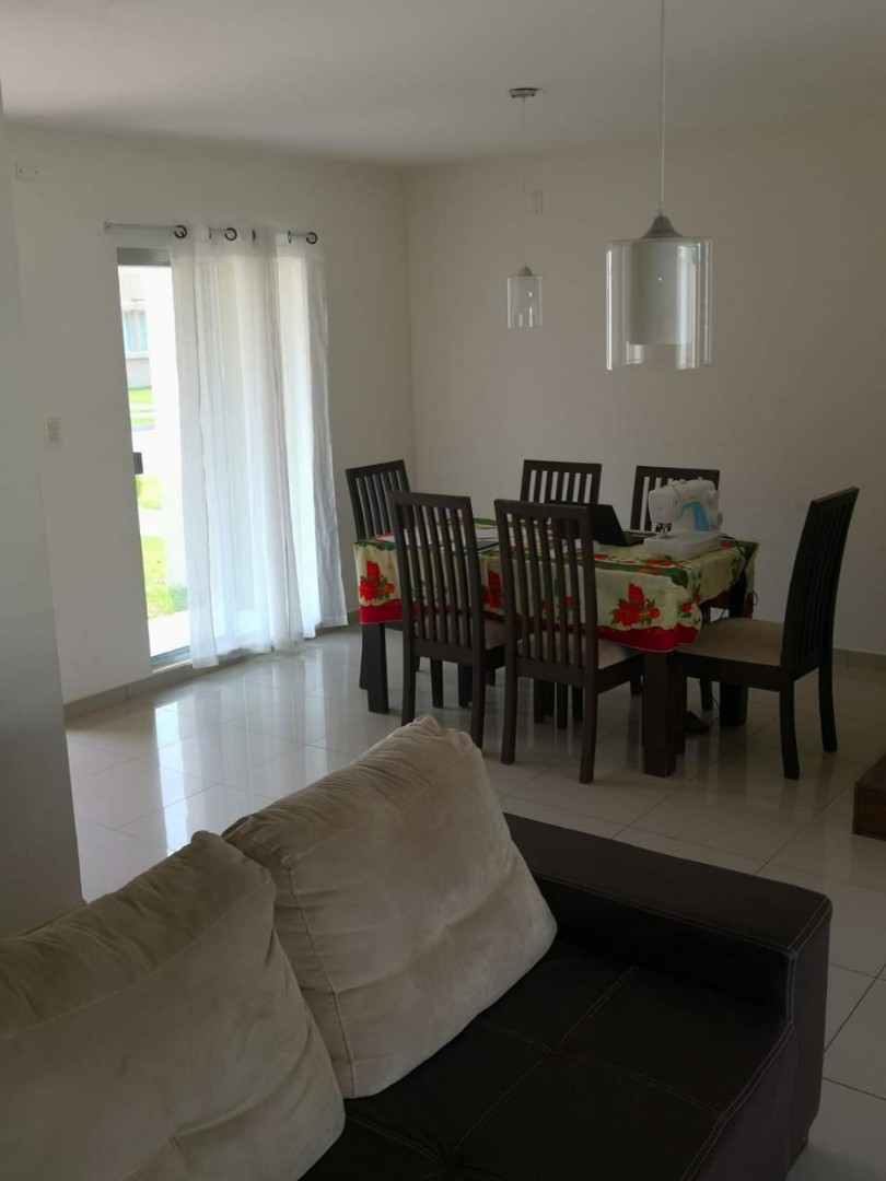 Casa en AlquilerZONA NORTE COND. SEVILLA BOSQUE 3 dormitorios 2 baños 1 parqueos Foto 9