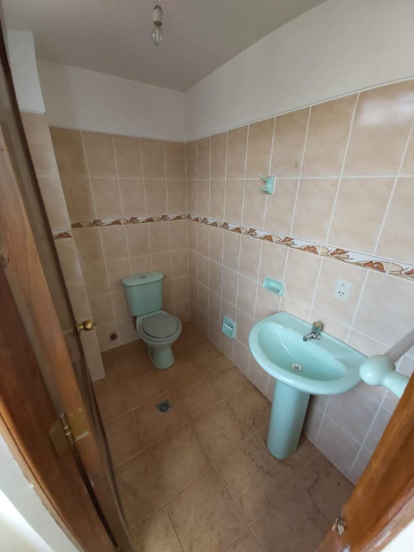 Departamento en Alto Irpavi en La Paz 3 dormitorios 5 baños 1 parqueos Foto 14