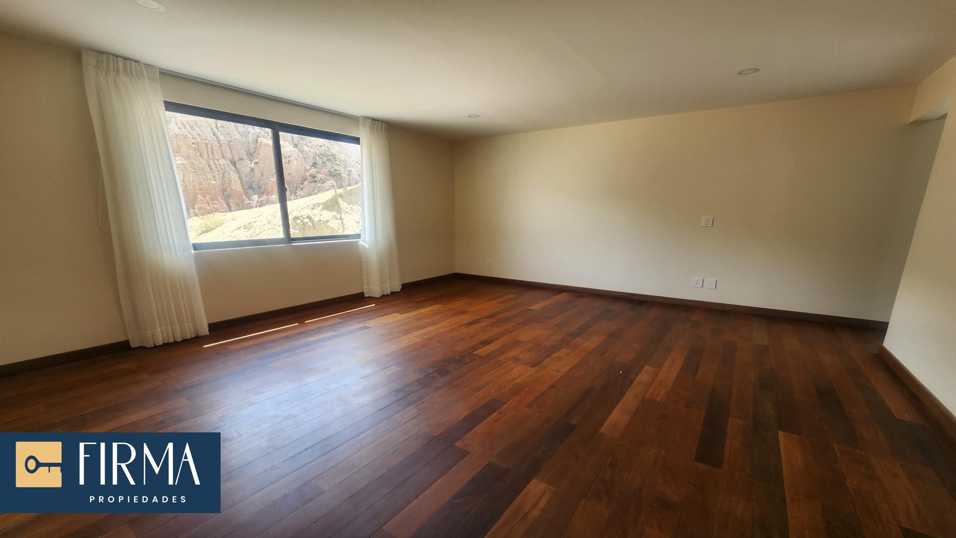 Casa en VentaCASA EN VENTA A ESTRENAR, SEQUOIA 3 dormitorios 4 baños 5 parqueos Foto 18