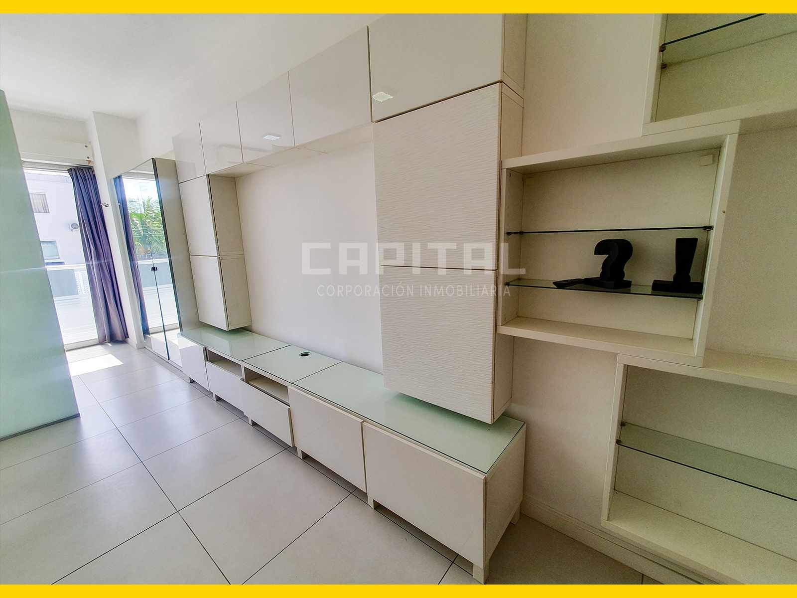 Departamento en AlquilerMONOAMBIENTE AMOBLADO Y CON PARQUEO ZONA CANAL ISUTO 1 dormitorios 1 baños 1 parqueos Foto 6