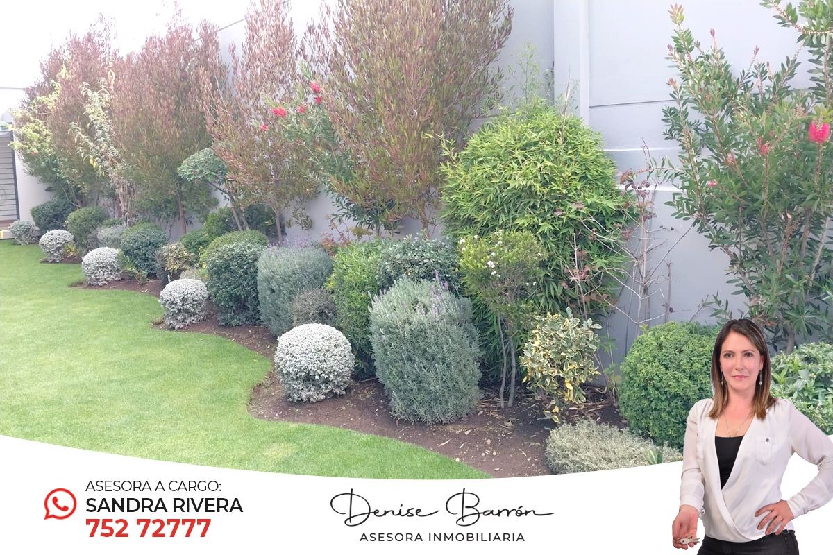 Casa en VentaSerranías del Golf, a dos cuadras de la plaza de ingreso a Mallasilla 4 dormitorios 5 baños 6 parqueos Foto 2