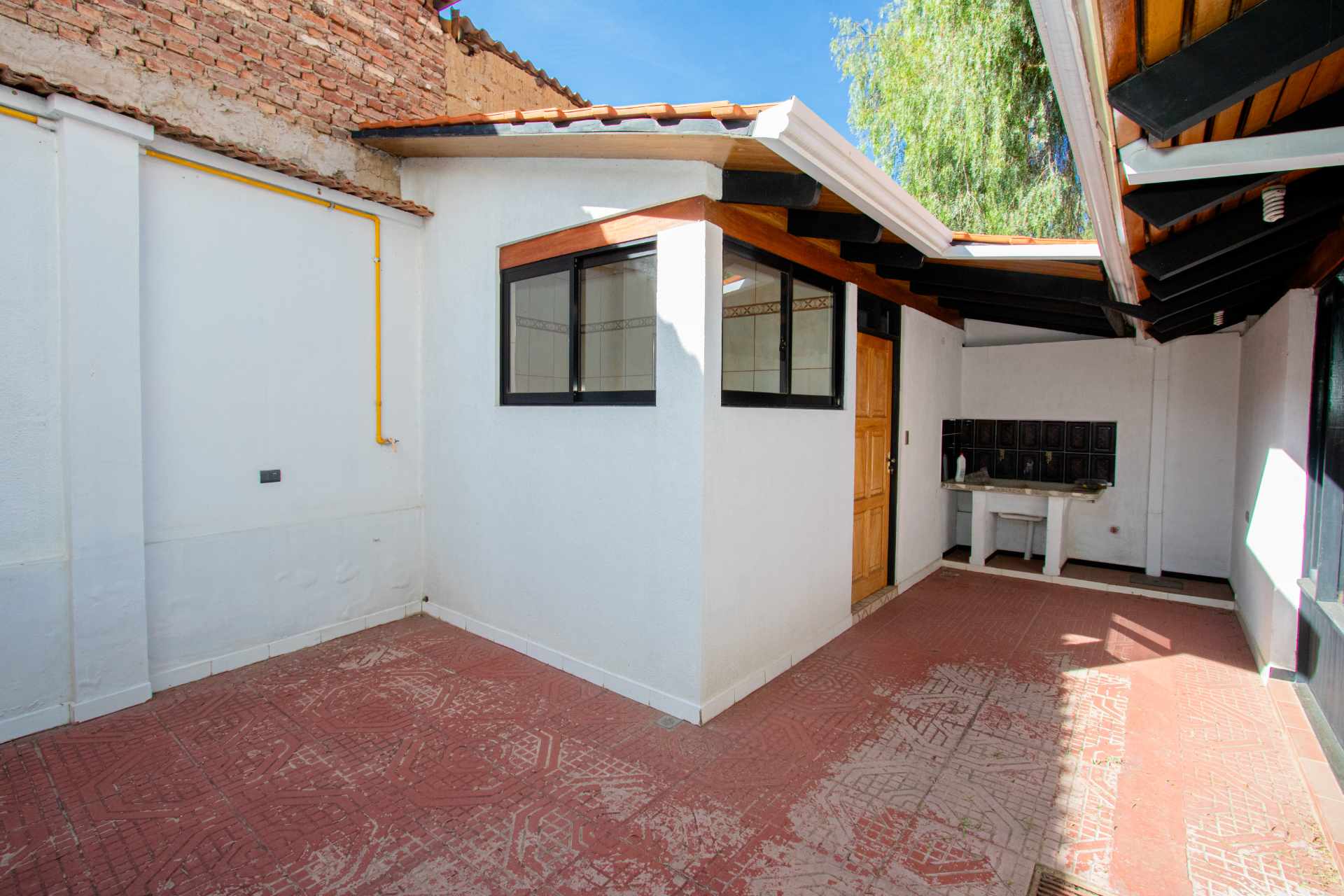 Casa en Muyurina en Cochabamba 6 dormitorios 5 baños 4 parqueos Foto 27