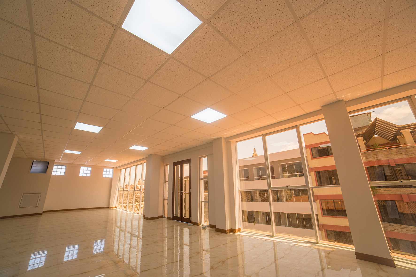 Oficina en AlquilerCalle Jordán entre 25 de Mayo y Esteban Arce Foto 11