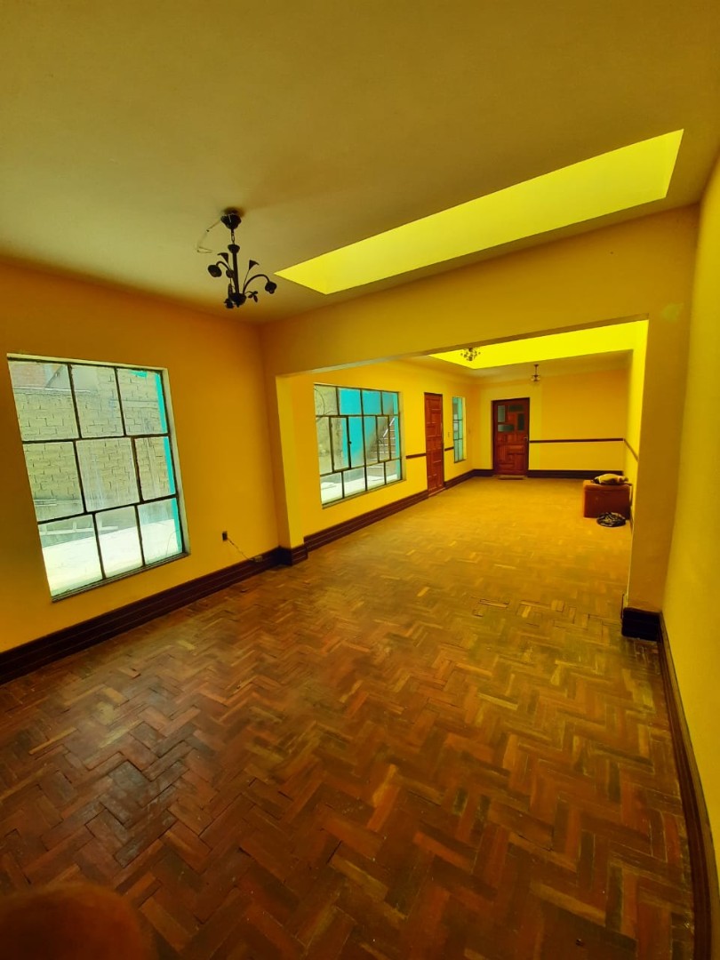 Casa en VentaPlaza José Ballivián, esquina Iturralde, Viacha Foto 13