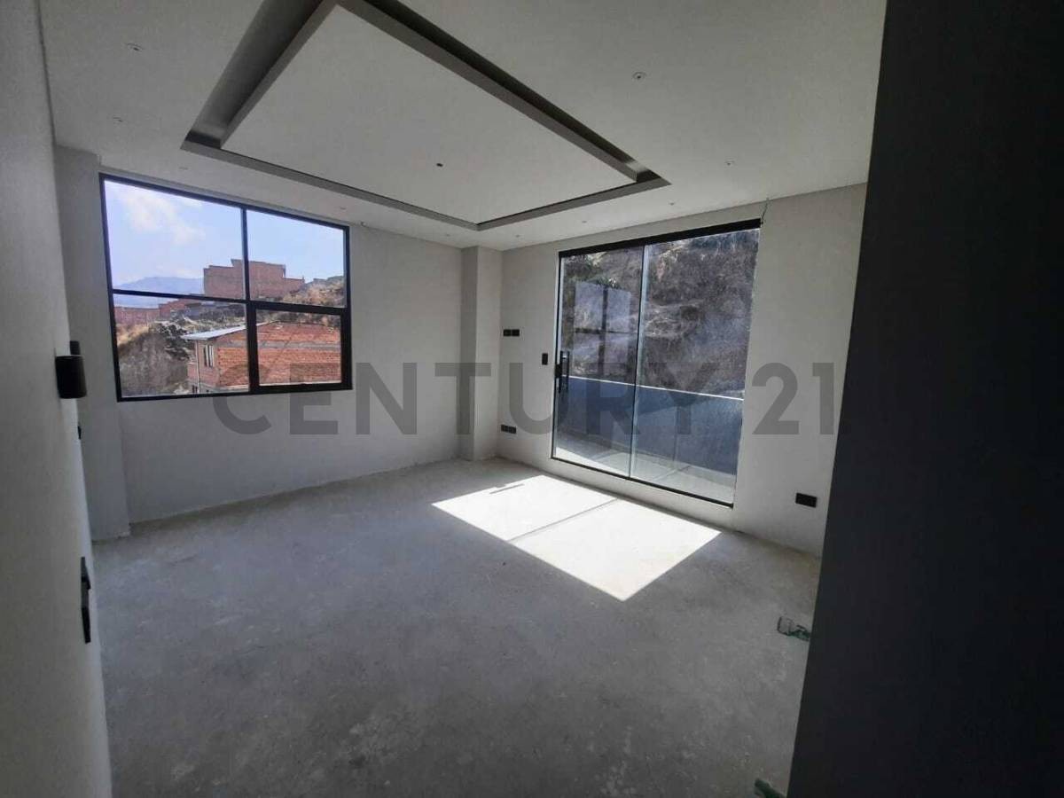 Casa en El Pedregal en La Paz 4 dormitorios 8 baños 2 parqueos Foto 15