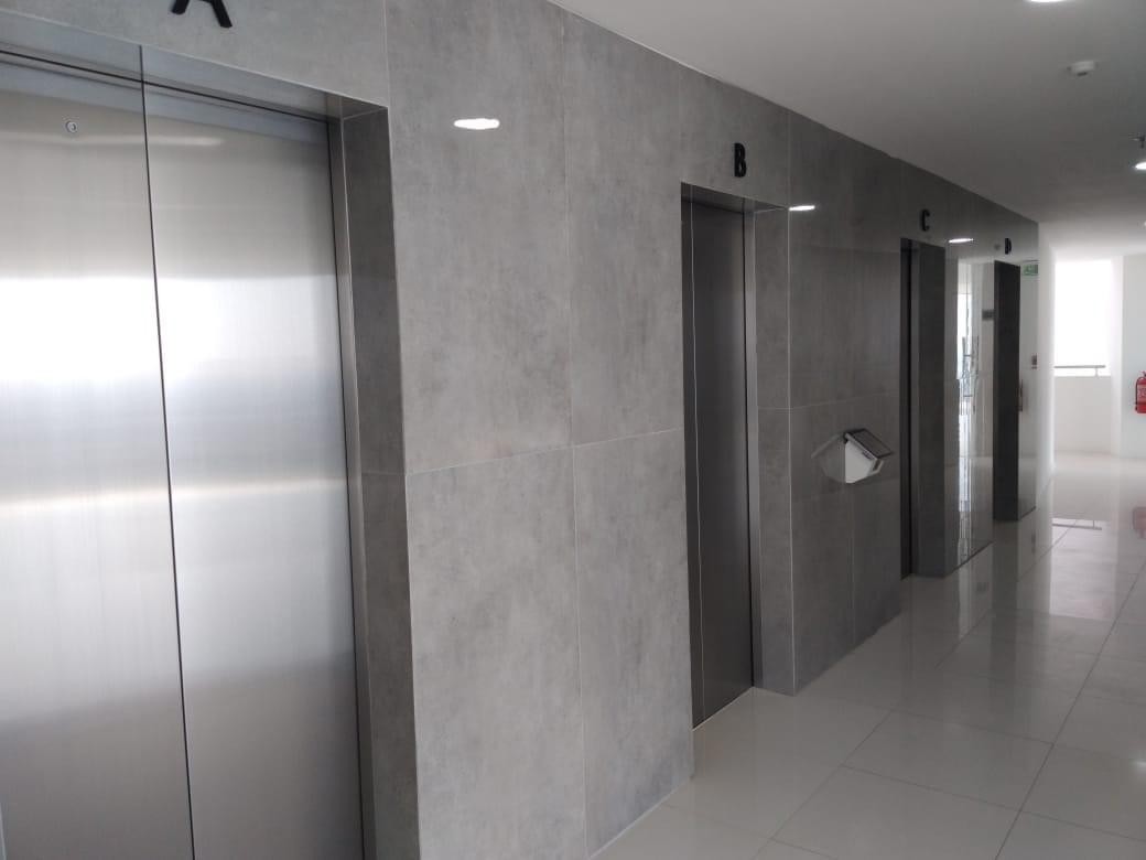 Oficina en VentaOficina en TORRE PLATINUM BUSINESS CENTER 1 dormitorios 2 baños  Foto 7