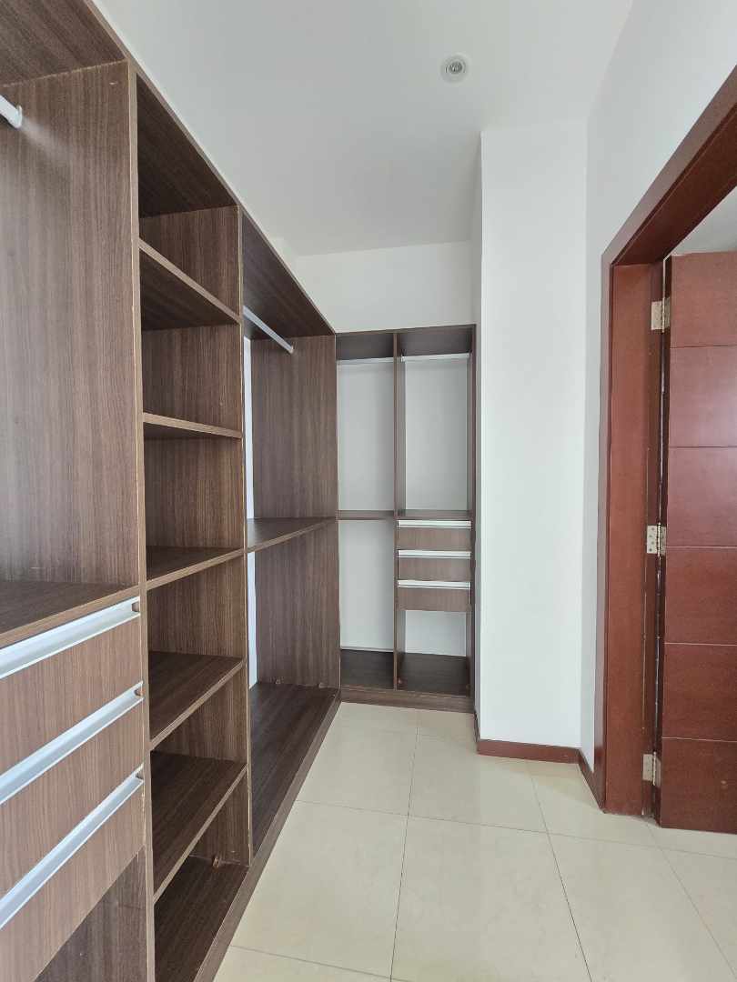 Departamento en AlquilerRadial 26 entre  5 y 6to anillo Foto 8