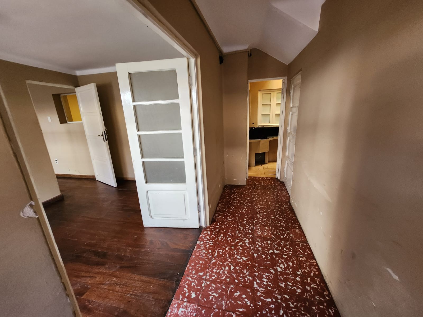 Casa en Alquiler<b>CASA EN ALQUILER EN SOPOCACHI</b> 6 dormitorios 4 baños 2 parqueos Foto 3