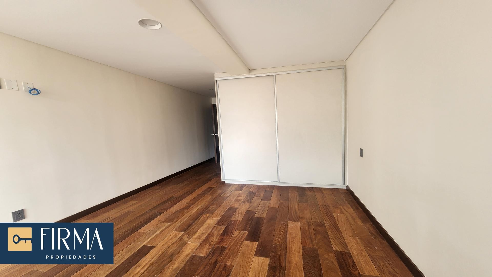 Departamento en VentaDEPARTAMENTO DE LUJO CON PATIO PRIVADO EN VENTA A ESTRENAR Foto 16