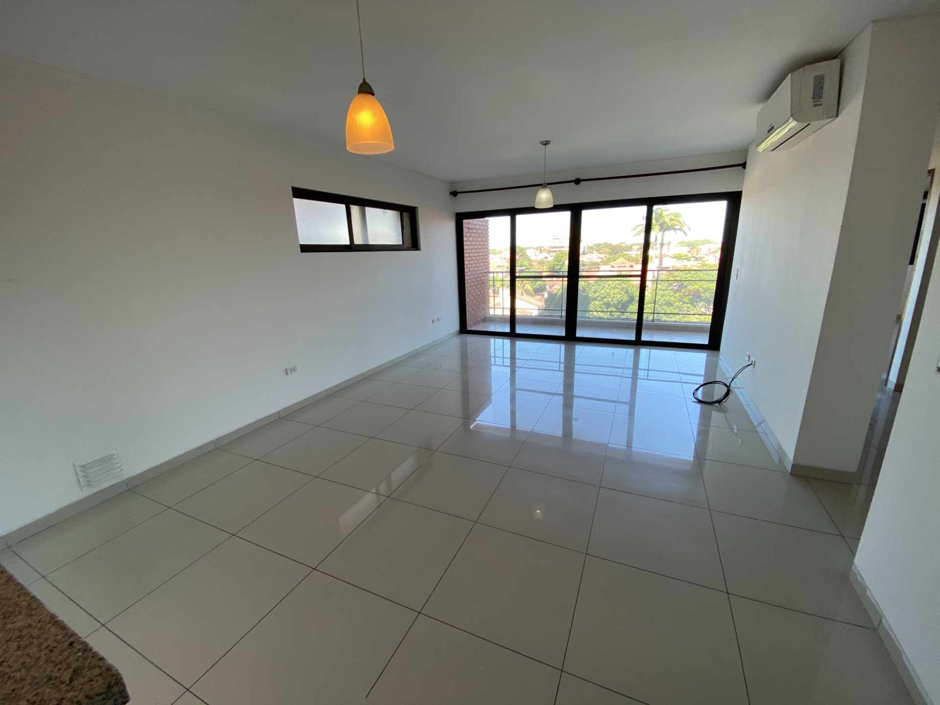 Departamento en Entre 1er y 2do anillo Sur en Santa Cruz de la Sierra 3 dormitorios 2 baños 1 parqueos Foto 8